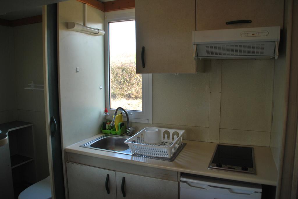 Montsant Park Camping & Bungalow Ulldemolins Стая снимка